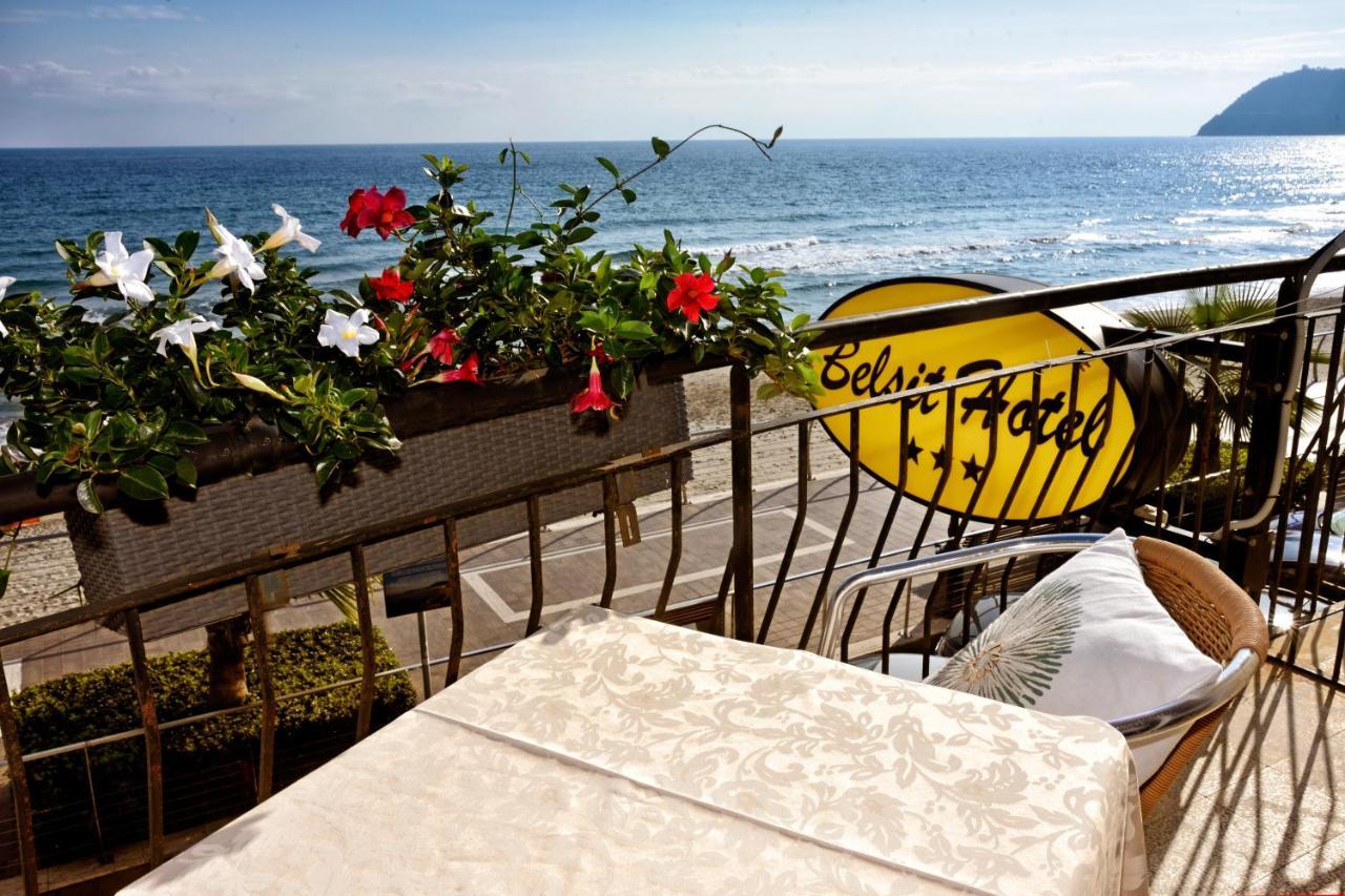 Hotel Bel Sit Аласио Екстериор снимка