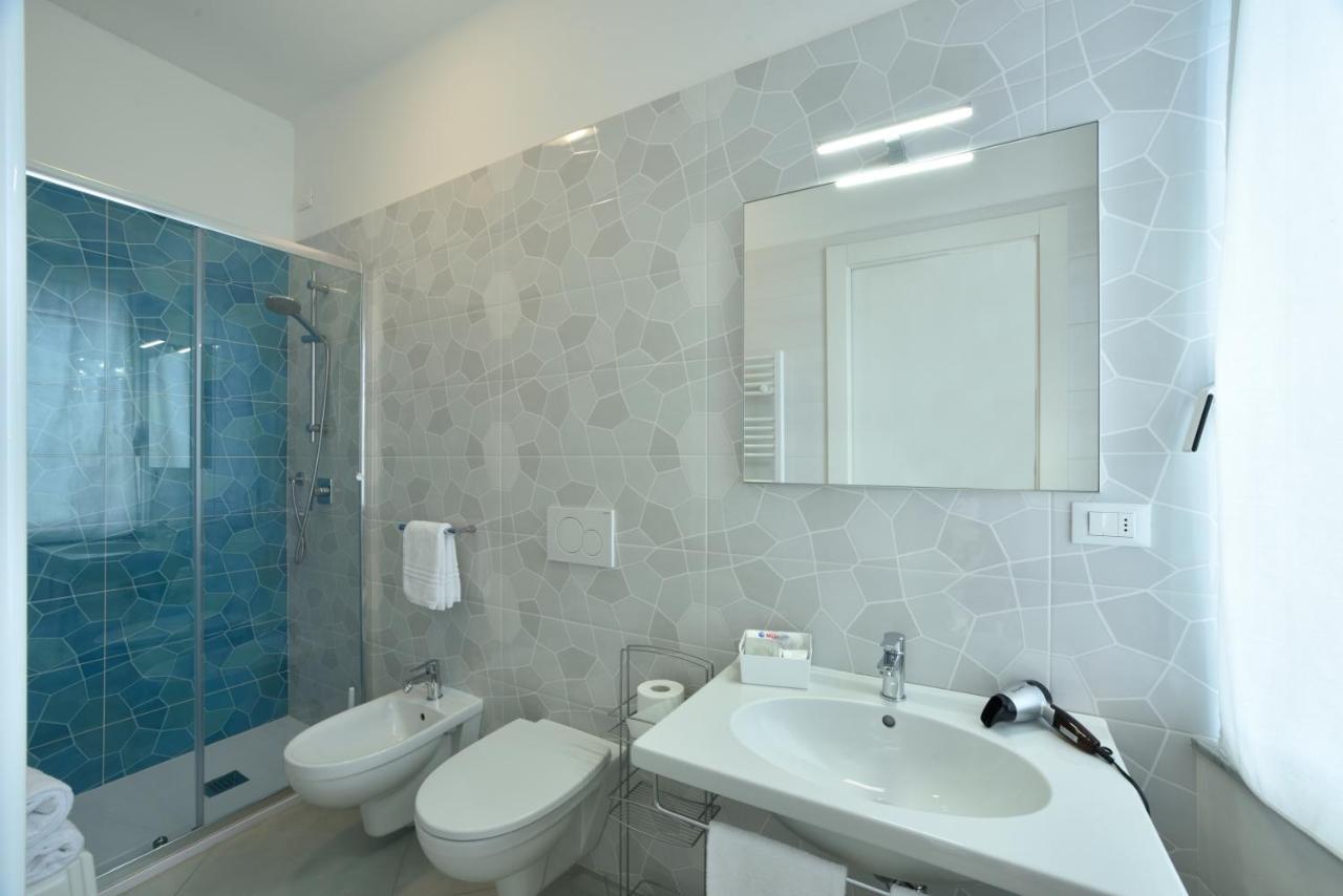 Hotel Bel Sit Аласио Екстериор снимка