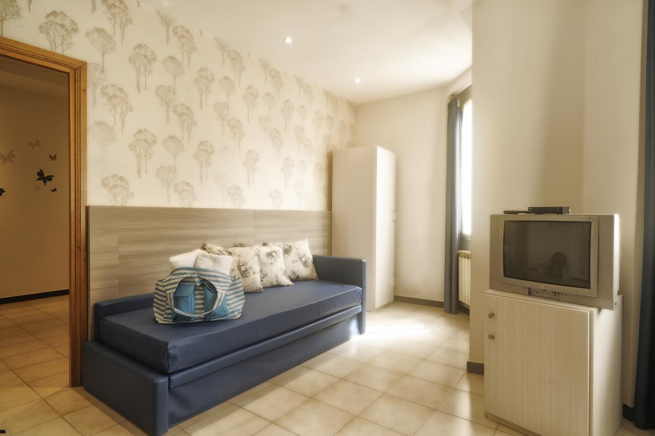 Hotel Bel Sit Аласио Екстериор снимка