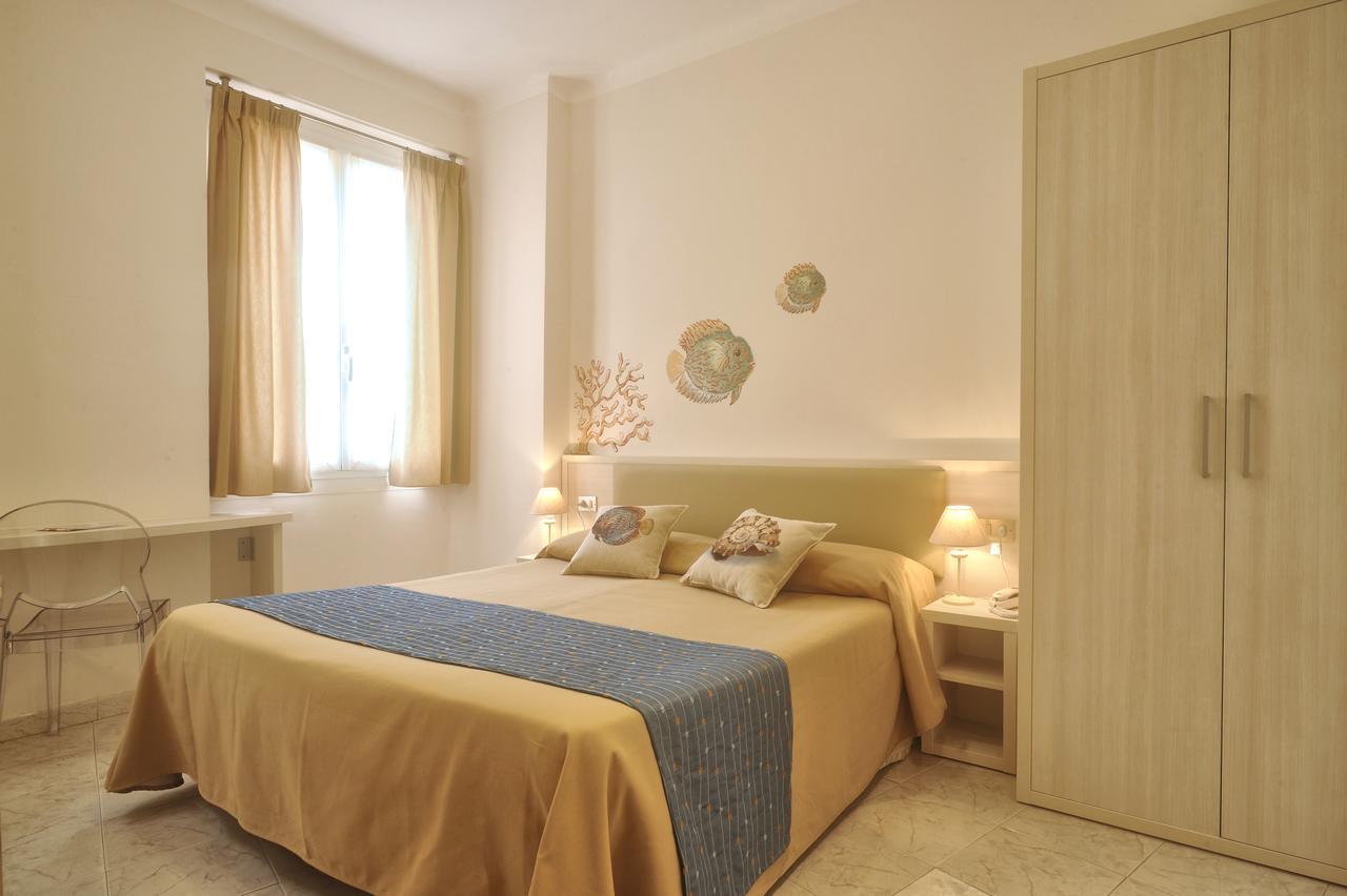 Hotel Bel Sit Аласио Екстериор снимка